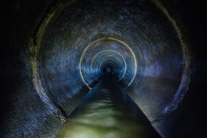 Scales inside a water pipe